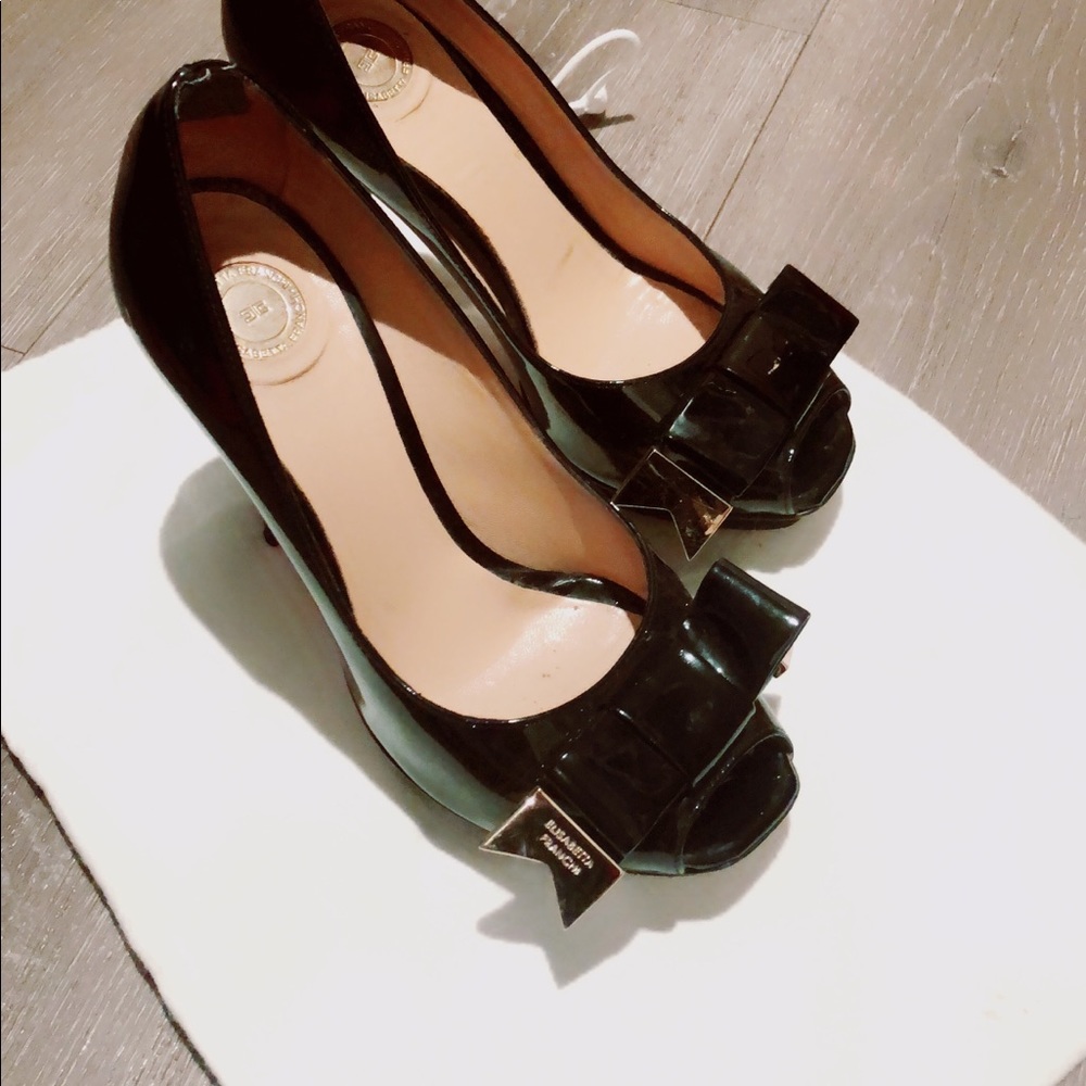 Black Italian shoes size 5. Excellent condition